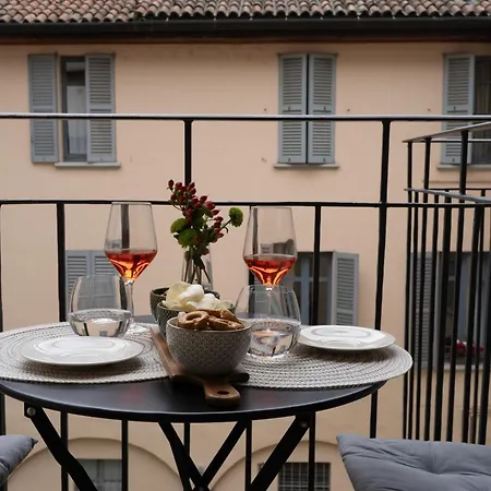 Porta Appartement Como